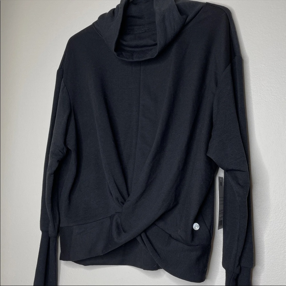 Apana Yoga Long Sleeve Top Small